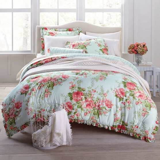 Cabbages and Roses Bedding – Transform Your Bedroom